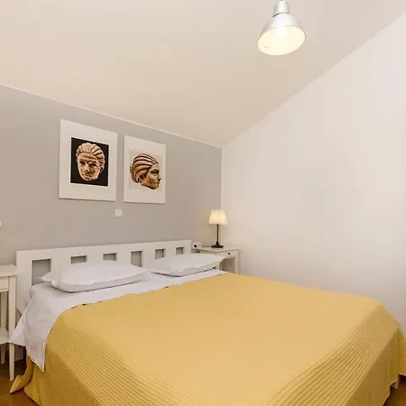 Apartment Garoful